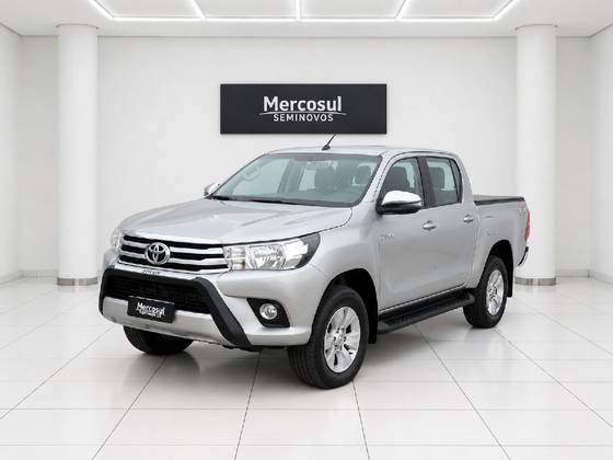 TOYOTA HILUX 2.8 SRV 4X4 CD 16V DIESEL 4P AUTOMÁTICO TOYOTA HILUX 2.8 SRV 4X4 CD 16V DIESEL 4P AUTOMÁTICO